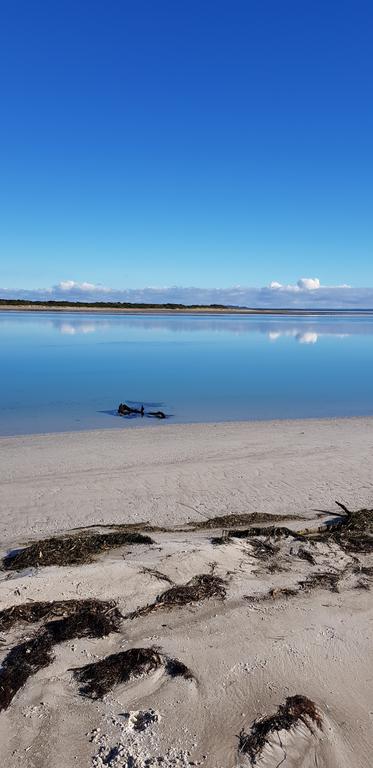 Beachside Retreat West Inlet - Internet Find 2