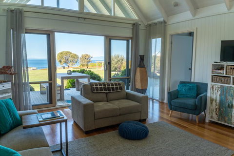Bear Gully Coastal Cottages - Internet Find 3
