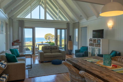 Bear Gully Coastal Cottages - Internet Find 2