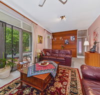 BEAUTIFUL HOLIDAY HOME CLOSE TO KU-RING-GAI CHASE NNT328 - Internet Find