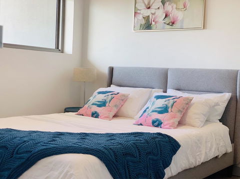 Beautiful Home Close To Shopping Mall And Train Hornsby - Internet Find 0