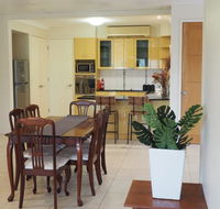Bed and Breakfast with airport transfers and rental car - Internet Find