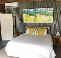 Bed in a Shed Vineyard Stay - Internet Find
