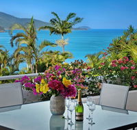 Bella Azure Two Bedroom Two Bathroom Spacious Ocean-view Apartment With Golf Buggy - Internet Find