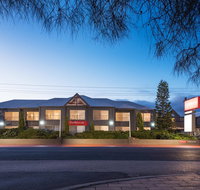 Bellevue On The Lakes - Internet Find