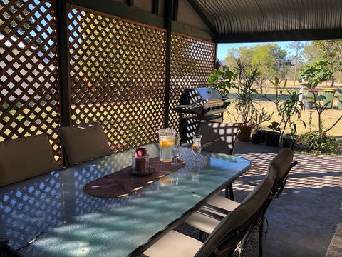Bellmeadow Homestead - Historic Getaway - Internet Find 1