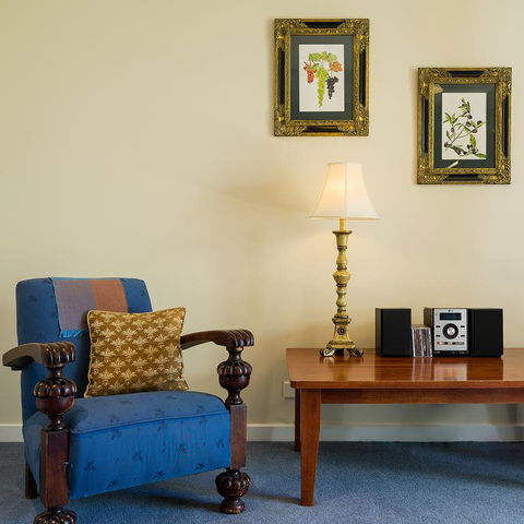 Berkeley Street Townhouse - Internet Find 3