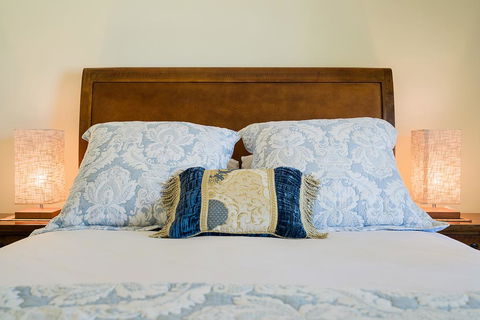 Berkeley Street Townhouse - Internet Find 1