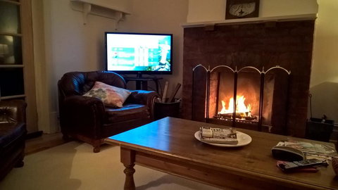 Book Keepers Cottage - Internet Find 3