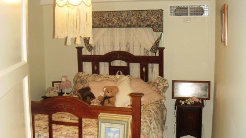 Boulder Lodge - Internet Find 2