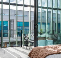 BOUTIQUE STAYS - Axel Apartments - Internet Find