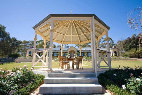 Brice Hill Country Lodge - Internet Find 3