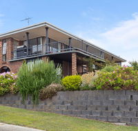 Bridairre Holiday Apartments - Internet Find