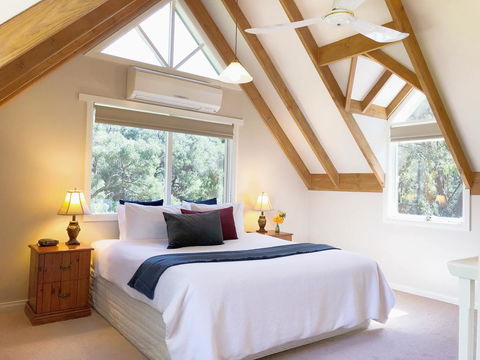 Brigadoon Cottages - Internet Find 1