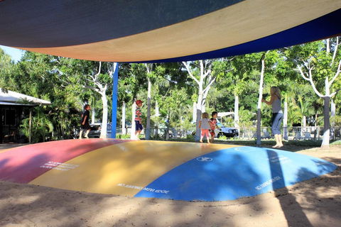 Big4 Aussie Outback Oasis Holiday Park - Internet Find 1