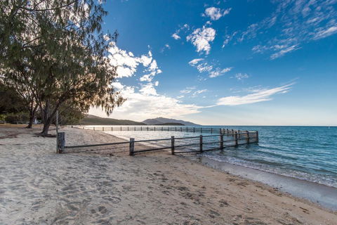 Birdsong House- Dingo Beach - Internet Find 0