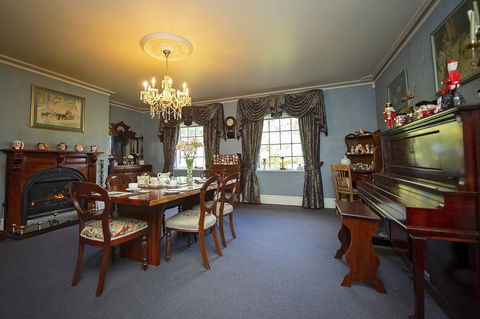 Blackwood Inn Innkeepers House - Internet Find 0