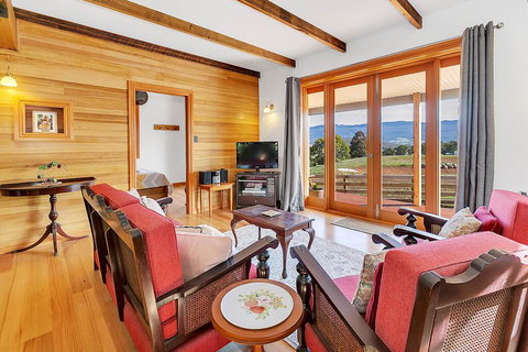 Blackwood Park Cottages Mole Creek - Internet Find 3