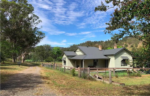 Bobby's Country Rental - Internet Find 0