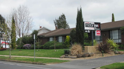 Bristol Hill Motor Inn & Peppa's Licensed Restaurant - Internet Find 1