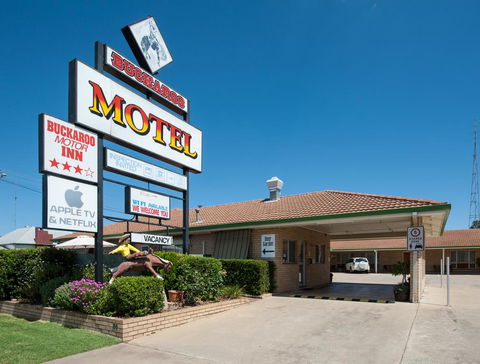 Buckaroo Motor Inn - Internet Find 0