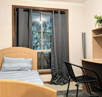 Budget Clayton Homestay - Internet Find
