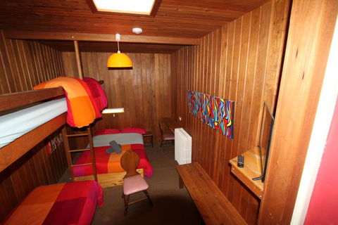 Bunkhouse Motel - Internet Find 3