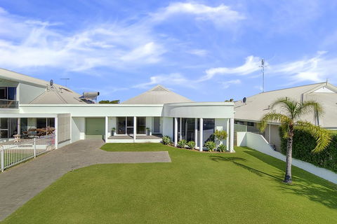 Busselton Beach House - Internet Find 0