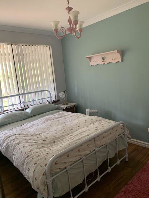 Byfield Road Homestay - Internet Find 3