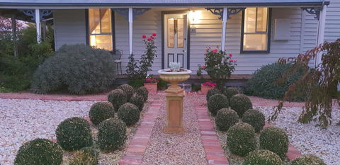 C & A's Cottage - Internet Find 0