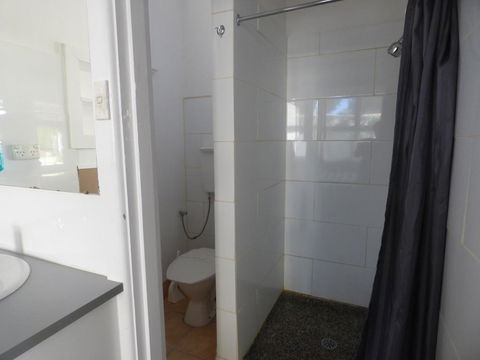 Calder Family Motel - Internet Find 1