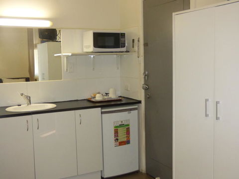 Calder Family Motel - Internet Find 2