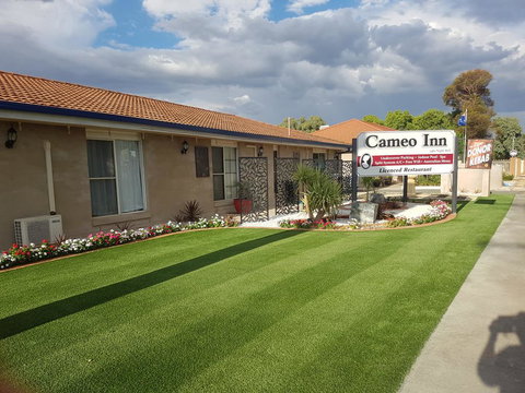 Cameo Inn Motel - Internet Find 0