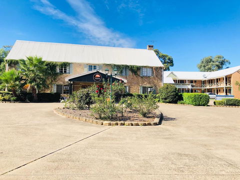 Campbelltown Colonial Motor Inn - Internet Find 0