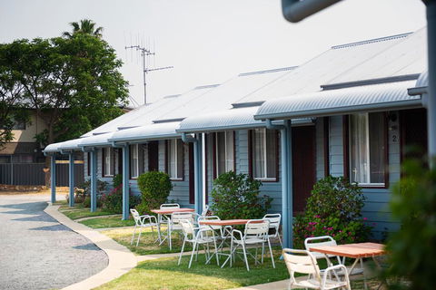 Canberra Ave Villas - Internet Find 3