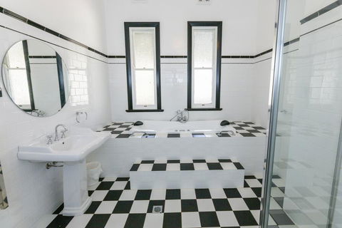 Carrawobitty Rural Retreat - Internet Find 3