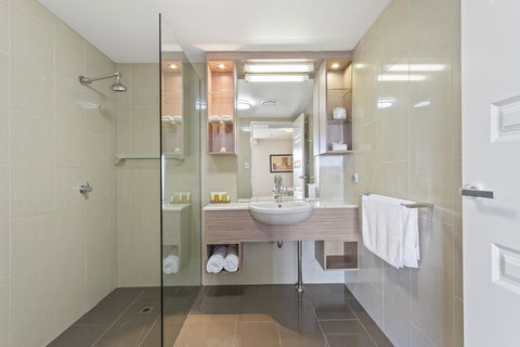 CBD Executive Apartments - Internet Find 0