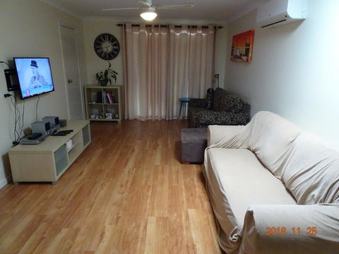 CCC - Central Clean Comfortable Apartment - Internet Find 2