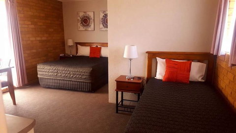 Centrepoint Motel Deniliquin - Internet Find 1