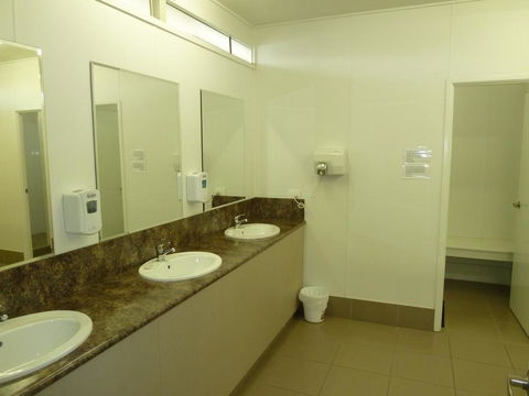 Chinchilla Tourist Park - Internet Find 2