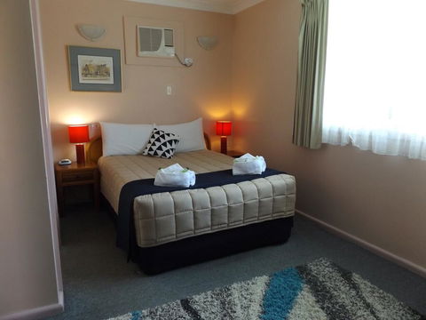 Civic Motel Grafton - Internet Find 1