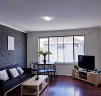 Clayton apartment - Internet Find