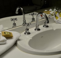 Club Inn Motel - Internet Find