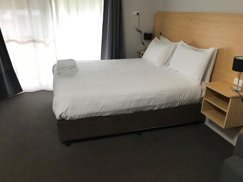Colonial Motel Richmond - Internet Find 3