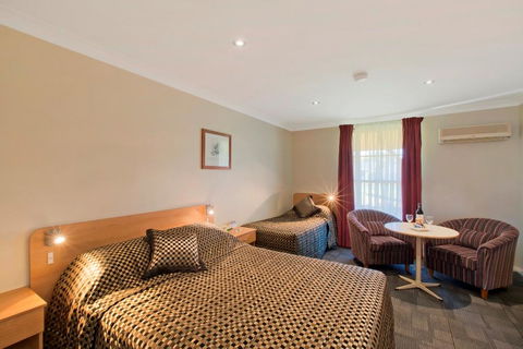 Comfort Inn Bushman's - Internet Find 2