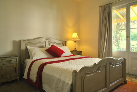 Cooma Cottage - Internet Find 3