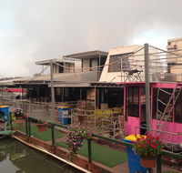 Corroboree Houseboats - Internet Find