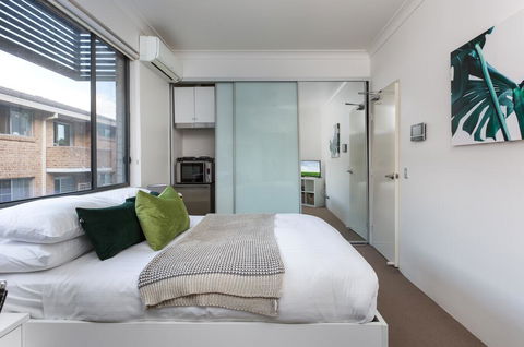 Cosy And Bright Studio Next To Westmead Hospital - Internet Find 2