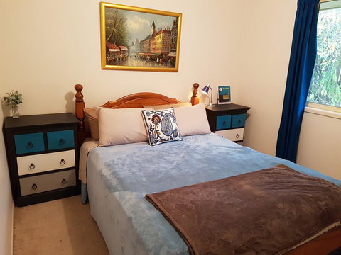 Cosy Quiet Bedroom Ferny Grove - Internet Find 0