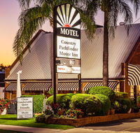 Country Pathfinder Motor Inn - Internet Find